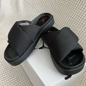 Nike Jordan Sophia Slide black/fire red - black womens size 7